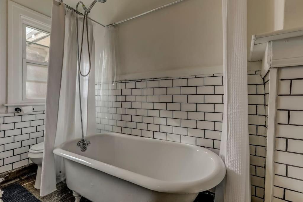 Luxe Mid-Century Styled Historic Townhouse #1 Villa Detroit Exterior photo